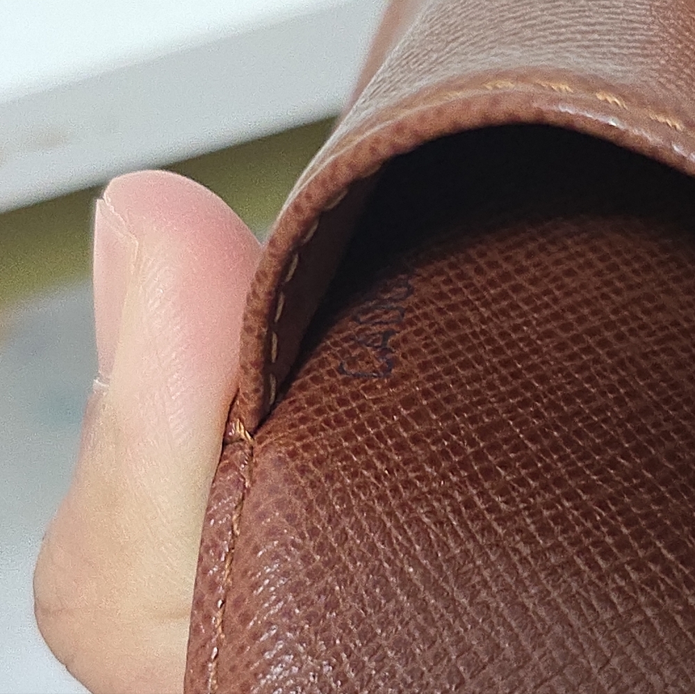 Louis Vuitton Agenda 2025 New Never Used - Picture 3 of 6